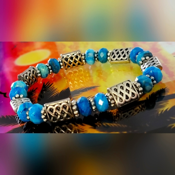 Turquoise Beaded Stretch Bracelet - Picture 2 of 5